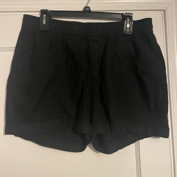 Old Navy Pants - Old Navy Women's Black Shorts Size Large